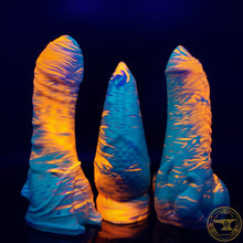 Load image into Gallery viewer, *|BLACK FRIDAY|* XS Colossal Squid, Medium 00-50 Firmness, Dolphin Splash, 4273