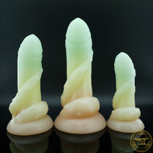 Load image into Gallery viewer, *|BLACK FRIDAY|* FLOP Large Hook Horror, Medium 00-50 Firmness, Forest Nymph Fades, 5254