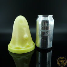 Load image into Gallery viewer, *|BLACK FRIDAY|* ShopDad's Ghost Buddies, THIRSTY, Medium 00-50 Firmness, Halloween Magic, 5589