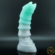 Load image into Gallery viewer, Large Ankheg, Medium 00-50 Firmness, Winter Treetop Fades, 5848