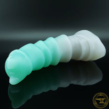 Load image into Gallery viewer, Medium Ankheg, Medium 00-50 Firmness, Winter Treetop Fades, 5852