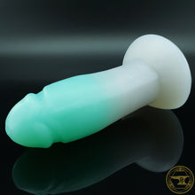 Load image into Gallery viewer, Small Fighter, Medium 00-50 Firmness, Winter Treetop Fades, 5854