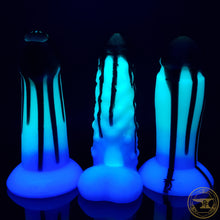 Load image into Gallery viewer, Small Rogue, Soft 00-30 Firmness, Goth Mermaid Drip Fades, 6084