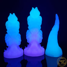 Load image into Gallery viewer, Small Fighter, Firm 10A Firmness, Sparkly Frosted Flowers, 6557