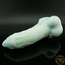 Load image into Gallery viewer, |SOLD OUT| Medium Illithid, Soft 00-30 Firmness, Something Something Mermaid, 6712