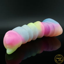 Load image into Gallery viewer, Large Ankheg, Medium 00-50 Firmness, Melted Sour Worms, 6858