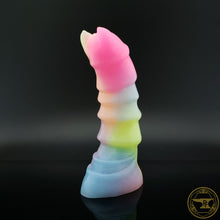 Load image into Gallery viewer, Medium Ankheg, Medium 00-50 Firmness, Melted Sour Worms, 6862