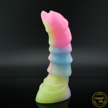 Load image into Gallery viewer, Small Ankheg, Medium 00-50 Firmness, Melted Sour Worms, 6865