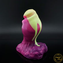 Load image into Gallery viewer, Small Werebear, Super Soft 00-20 Firmness, Venus Flytrap Drips, 6975