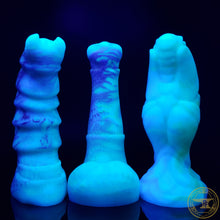 Load image into Gallery viewer, *|BLACK FRIDAY|* Large Ankheg, Soft 00-30 Firmness, Dreaming of Spring Blooms, 1527