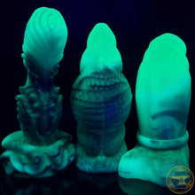 Load image into Gallery viewer, |SOLD OUT| XS Slaad, Soft 00-30 Firmness, Deep Sea Slumber Party, 2423, UV, GLOW
