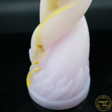 Load image into Gallery viewer, Medium Chaos Beast, Soft 00-30 Firmness, VERY Soft Gold Drips, 2583, UV, SEE NOTE**
