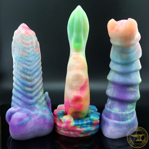 Small Colossal Squid, Medium 00-50 Firmness, Twinkling Neon Rainbow, 2625, UV, GLOW