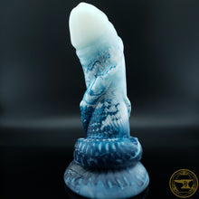 Load image into Gallery viewer, |SOLD OUT| Large Kraken Rogue, Medium 00-50 Firmness, Stormy Seas, 3007, GLOW
