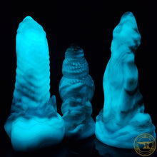 Load image into Gallery viewer, |SOLD OUT| Large Kraken Wizard, Soft 00-30 Firmness, Secret Beach, 3063, GLOW
