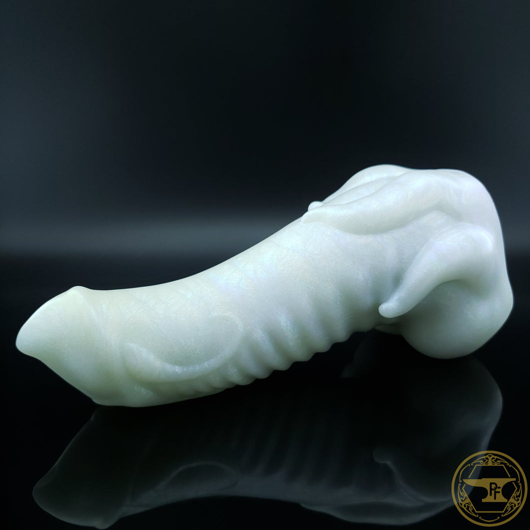 *|YEAR END|* Large Illithid, Medium 00-50 Firmness, Opalescent, 3444, GLOW