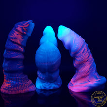 Load image into Gallery viewer, |6/12| Medium Hook Horror, Soft 00-30 Firmness, Mermaid Cove, 6076
