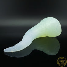 Load image into Gallery viewer, *QIMERA FORGE by PF* Medium The Bug, Firm 10A Firmness, Sparkly Frosted Flowers, 6556
