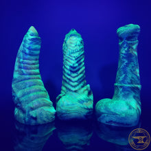 Load image into Gallery viewer, Large Illithid, Soft 00-30 Firmness, Werewolf's Library, 6758
