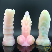 Load image into Gallery viewer, Medium Aboleth, Super Soft 00-20 Firmness, VERY Melted Sour Worms, 6790

