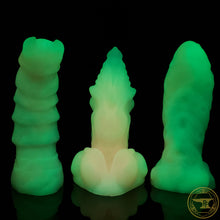 Load image into Gallery viewer, Small Hydrochroma, Super Soft 00-20 Firmness, VERY Melted Sour Worms, 6792
