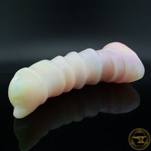 Load image into Gallery viewer, Large Ankheg, Super Soft 00-20 Firmness, VERY Melted Sour Worms, 6786
