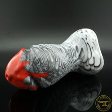 Load image into Gallery viewer, Medium Dwarf, Medium 00-50 Firmness, We All Float, 7056
