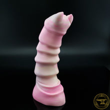 Load image into Gallery viewer, *|YEAR END|* Small Ankheg, Soft 00-30 Firmness, Soft Pink, 2162, UV
